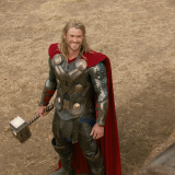 Thor (Chris Hemsworth) und ein Kronan