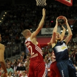 Hartes Duell unter dem Korb: Bayern München gegen die EWE Baskets Oldenburg.