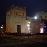 Der Königsplatz am Abend vor dem Wirkonzert.