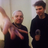 Jon und Alex von Everything Everything