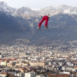 Nicht nur die Fans, sondern auch ganz Innsbruck liegt den Springern zu Füßen.